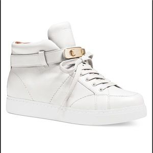 Coach Richmond High tops EUC